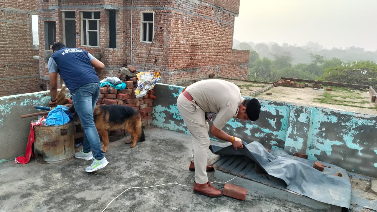 *NDPS cell along with dog squad team conducted search operation in Sai Colony, Ganesh Colony, Samadha Road and Virat Nagar Hansi for recovery of drugs*